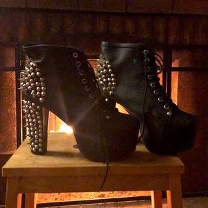 Sz 10 Spiked Jeffrey Campbell Lita’s